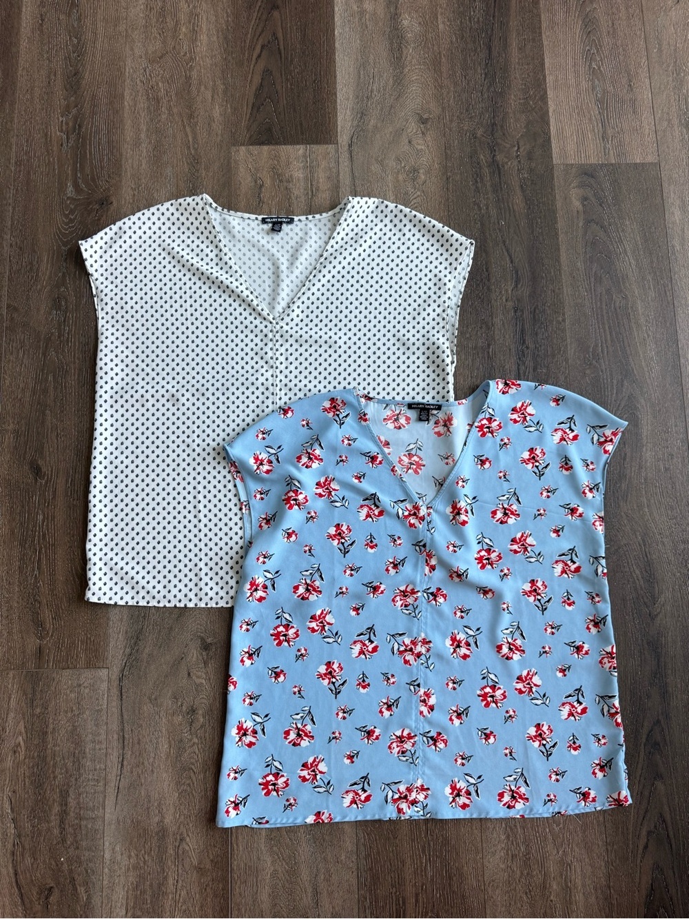 Hilary Radley Blue Floral and Black and White V-Neck Tops Set of 2 Size Large